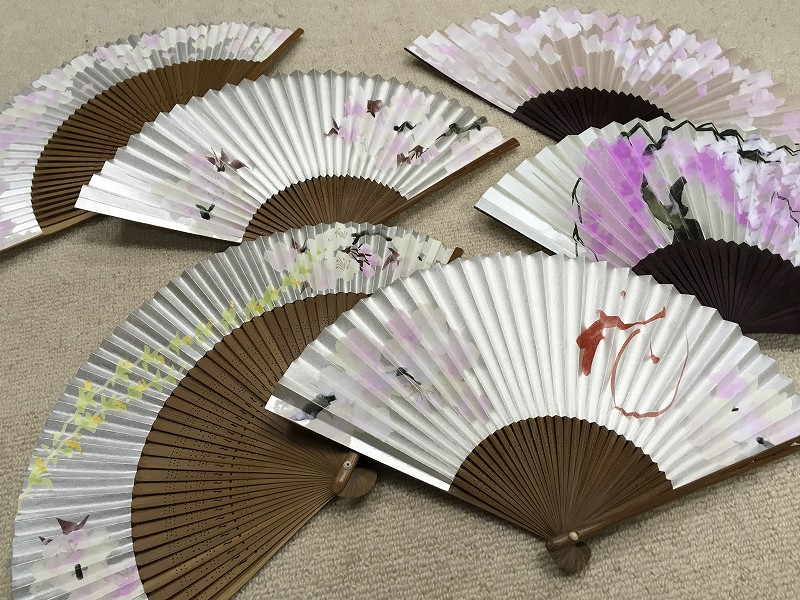 桜柄の女性用夏扇子10種類が揃いました！ | 京都の扇子専門店：山武扇舗のブログ