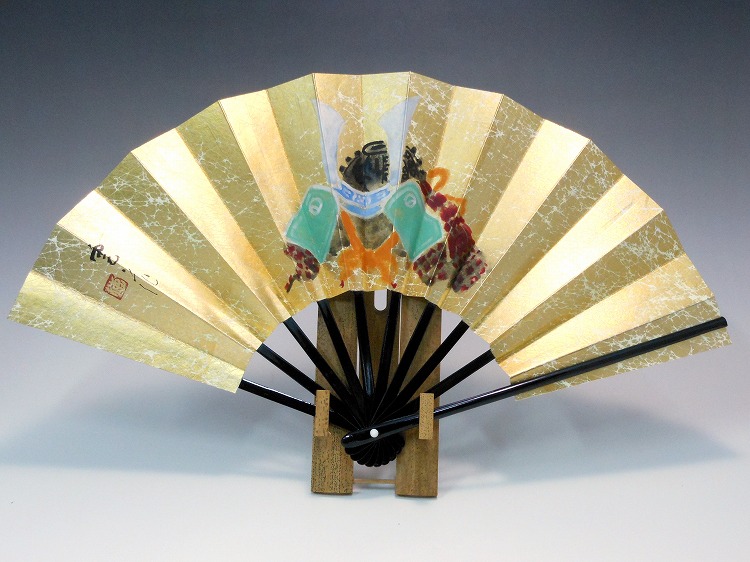 飾り扇子（7寸5分）金モミ地 兜 手描き | 京都扇子の山武扇舗ネット通販