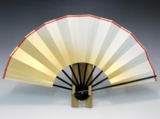 金色の獅子彫刻扇子 金色の獅子彫刻扇子