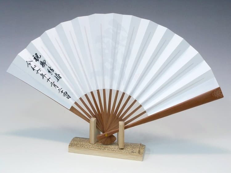 例：裏面（小さい文字で二行程度）